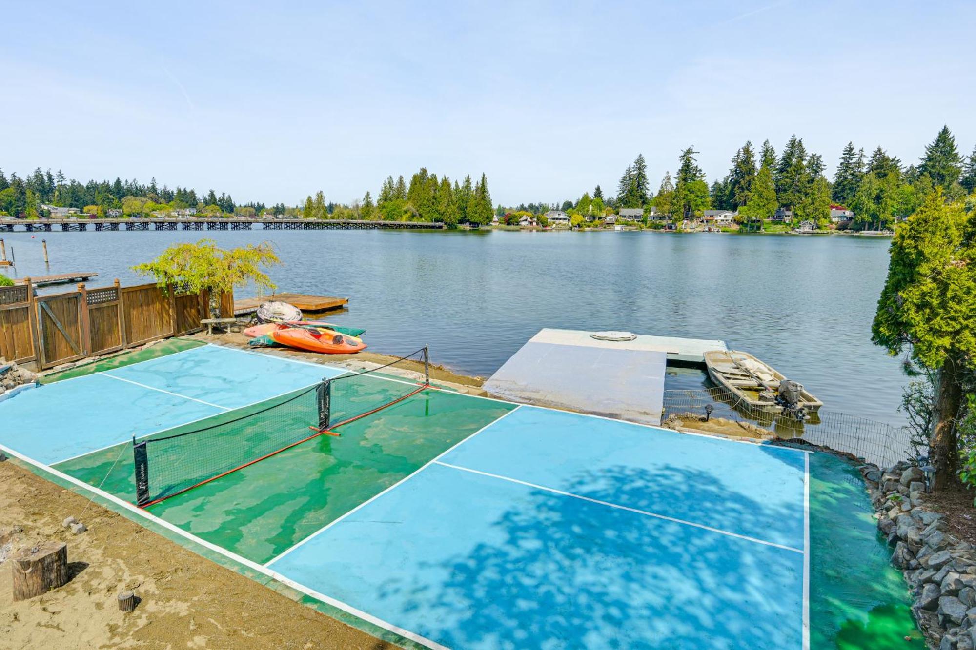 Tacoma Home On Steilacoom Lake With Dock! Zewnętrze zdjęcie